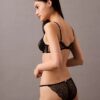 Soutien-gorge plongeant Unlined en dentelle géométrique noire CK Black Soutien-gorge plongeant Unlined en dentelle géométrique noire CK Black