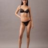 Soutien-gorge plongeant Unlined en dentelle géométrique noire CK Black Soutien-gorge plongeant Unlined en dentelle géométrique noire CK Black