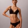 Soutien-gorge triangle légèrement rembourré en dentelle géométrique noire CK Black Ck Soutien-gorge triangle légèrement rembourré en dentelle géométrique noire CK Black Ck