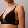 Soutien-gorge triangle légèrement rembourré en dentelle géométrique noire CK Black Ck Soutien-gorge triangle légèrement rembourré en dentelle géométrique noire CK Black Ck