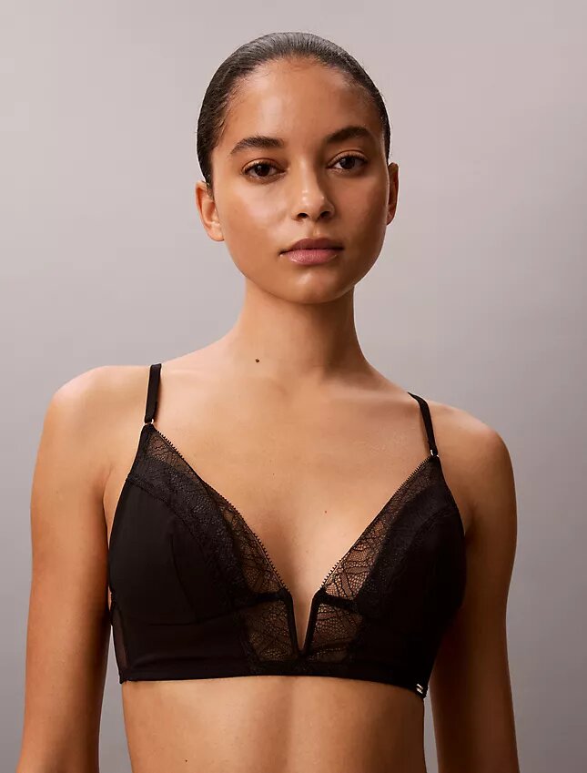 Soutien-gorge triangle légèrement rembourré en dentelle géométrique noire CK Black Ck Soutien-gorge triangle légèrement rembourré en dentelle géométrique noire CK Black Ck