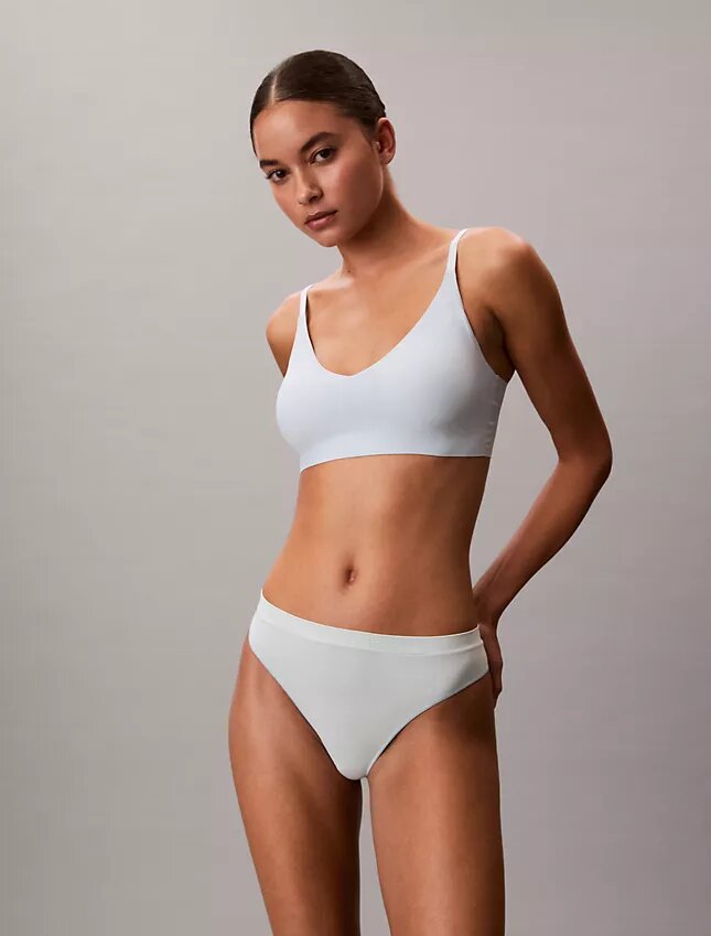 Soutien-gorge triangle légèrement rembourré Invisibles Soutien-gorge triangle légèrement rembourré Invisibles