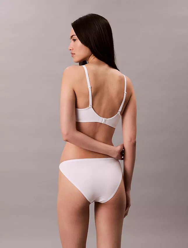 String en coton idéal pour le Bikini String en coton idéal pour le Bikini