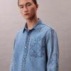 Surchemise en Denim avec emblème des années 90 Surchemise en Denim avec emblème des années 90