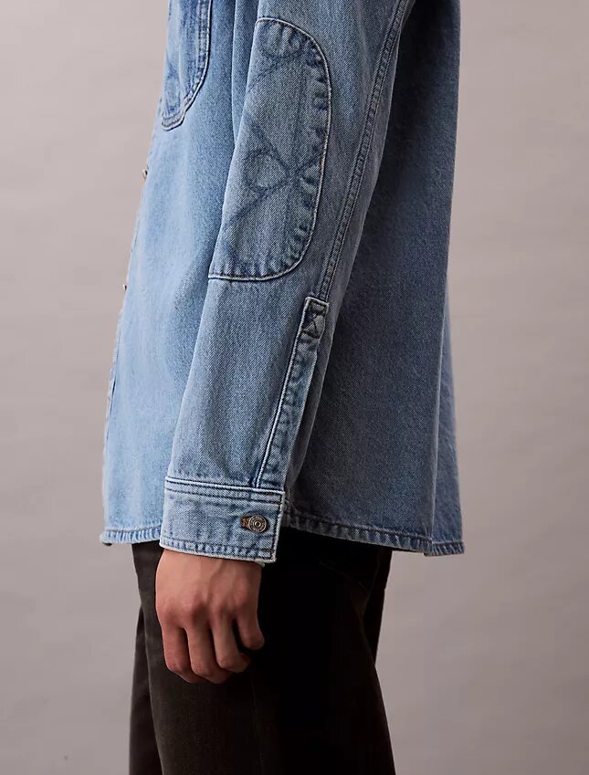 Surchemise en Denim avec emblème des années 90 Surchemise en Denim avec emblème des années 90