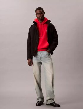 Sweat à capuche en molleton premium à Monogram, coupe décontractée