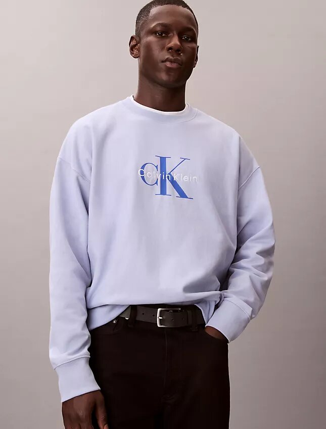 Sweat-shirt ample en tissu éponge haut de gamme avec logo Monogram Sweat-shirt ample en tissu éponge haut de gamme avec logo Monogram
