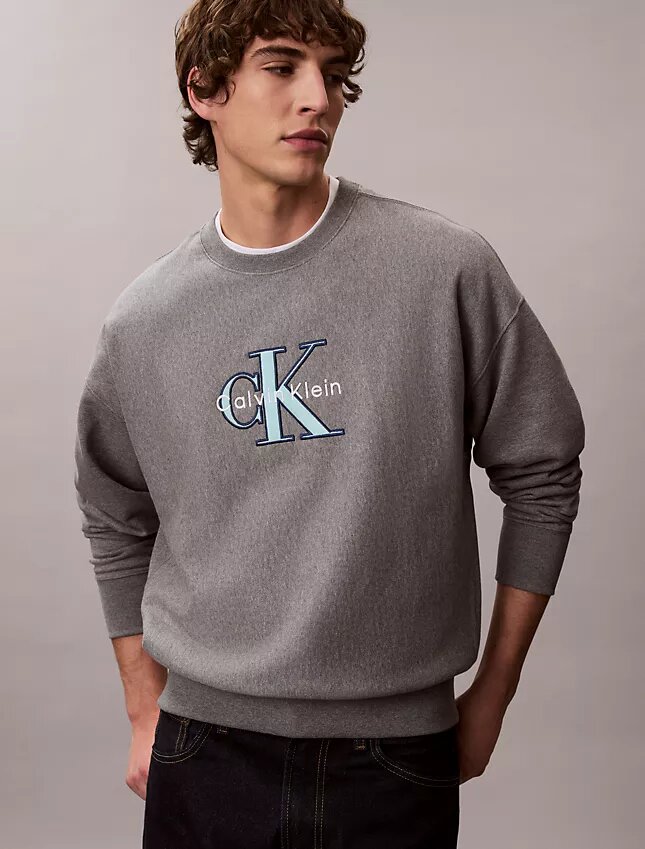 Sweat-shirt ample en tissu éponge haut de gamme Monologo Sweat-shirt ample en tissu éponge haut de gamme Monologo