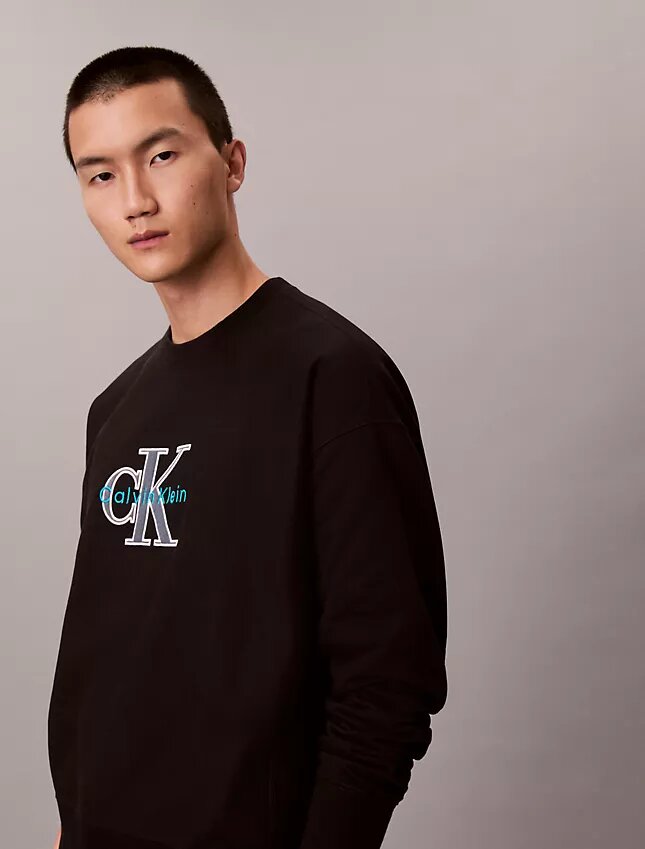 Sweat-shirt ample en tissu éponge haut de gamme Monologo Sweat-shirt ample en tissu éponge haut de gamme Monologo