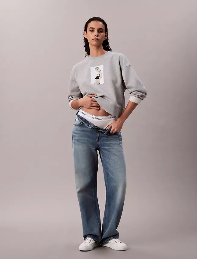 Sweat-shirt ample à motif graphique Kate Moss en tissu éponge Sweat-shirt ample à motif graphique Kate Moss en tissu éponge