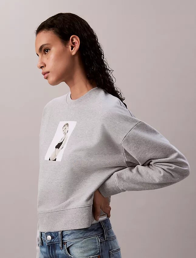 Sweat-shirt ample à motif graphique Kate Moss en tissu éponge Sweat-shirt ample à motif graphique Kate Moss en tissu éponge
