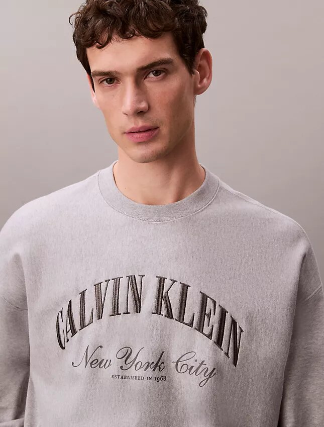 Sweat-shirt classique Heritage en tissu éponge ample Sweat-shirt classique Heritage en tissu éponge ample