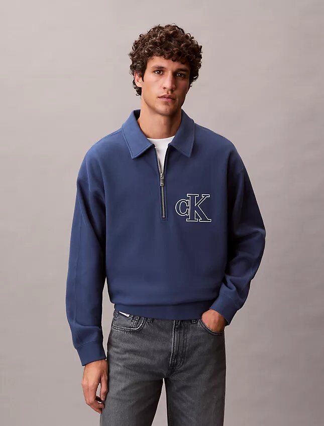 Sweat-shirt à col polo et fermeture à glissière quart de longueur avec logo Monogram Sweat-shirt à col polo et fermeture à glissière quart de longueur avec logo Monogram