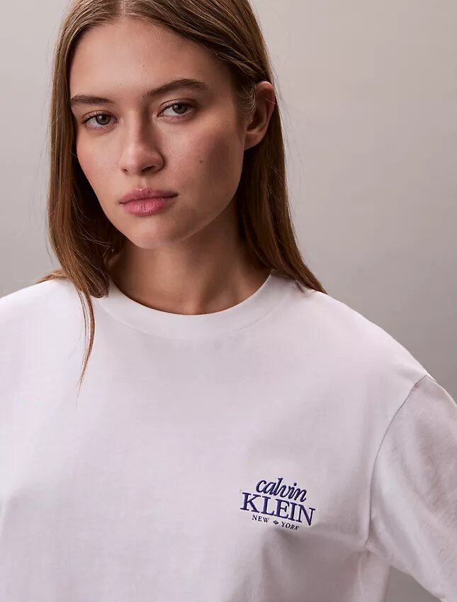 T-shirt ample avec logo brodé T-shirt ample avec logo brodé