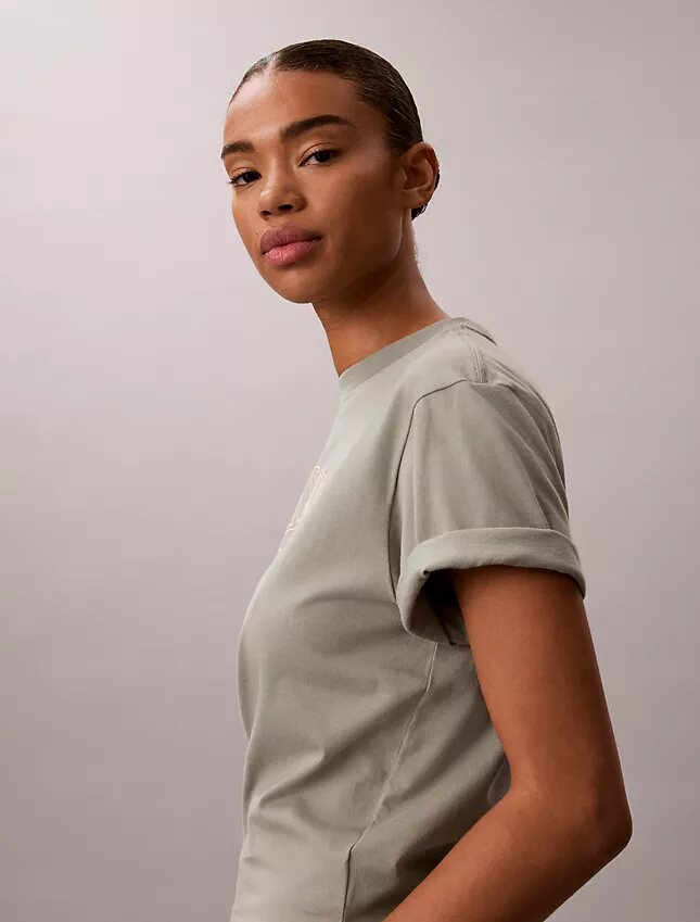 T-shirt ample avec logo en arc T-shirt ample avec logo en arc