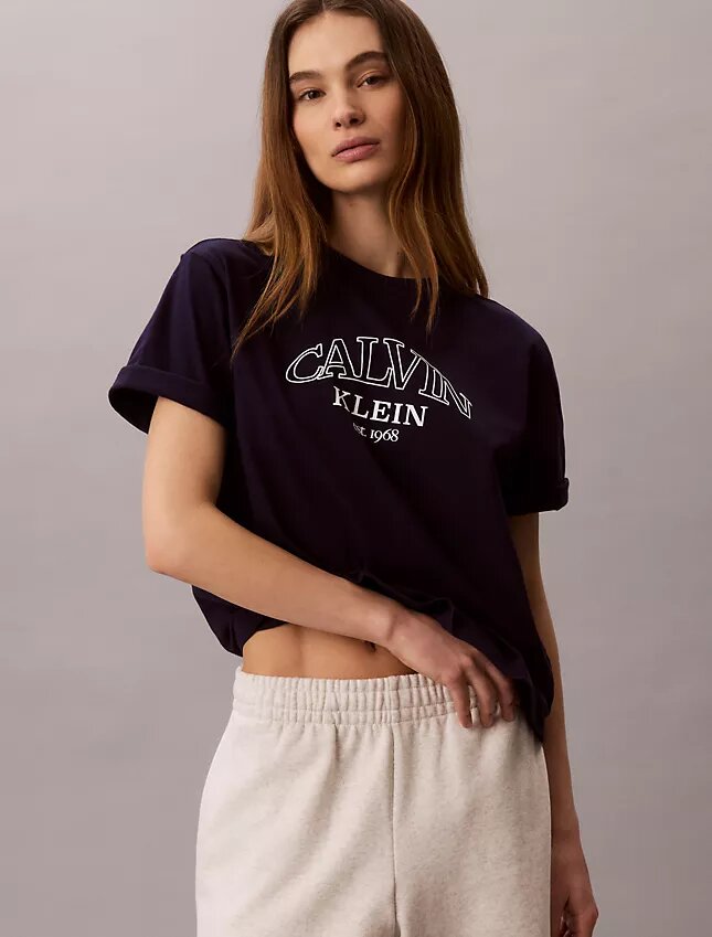T-shirt ample avec logo en arc T-shirt ample avec logo en arc