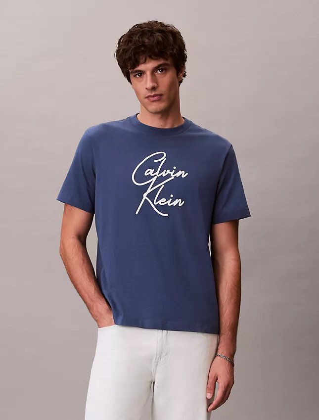 T-shirt ample avec logo en lettres cursives T-shirt ample avec logo en lettres cursives