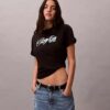 T-shirt ample avec logo en relief T-shirt ample avec logo en relief