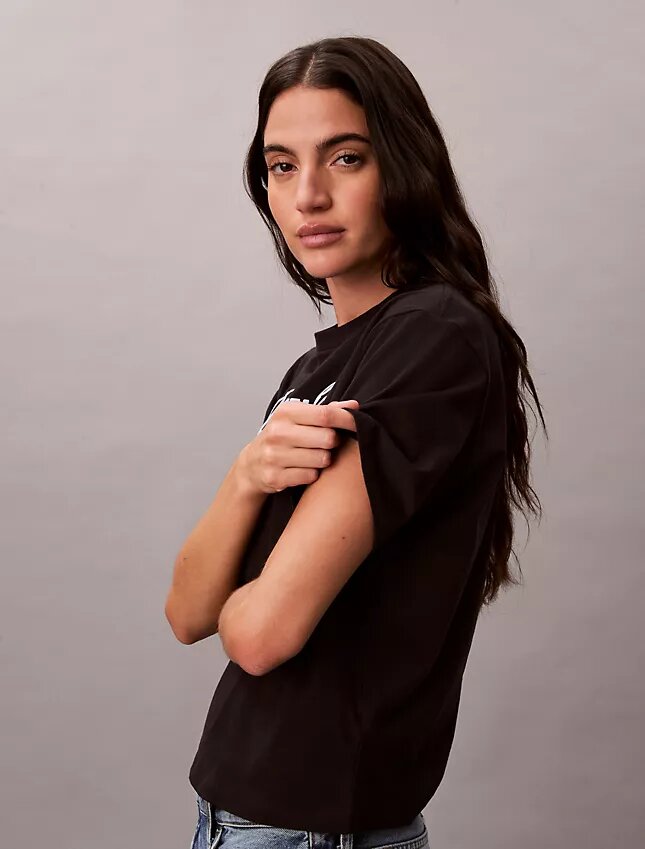 T-shirt ample avec logo en relief T-shirt ample avec logo en relief