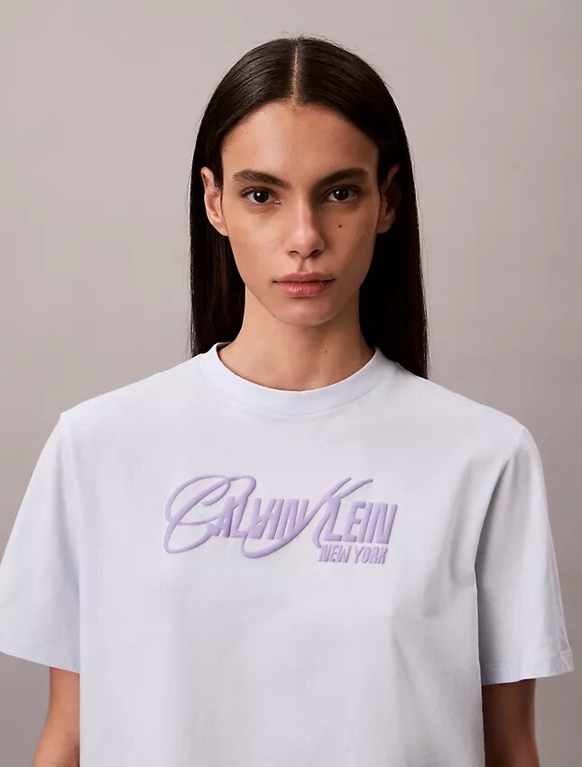 T-shirt ample avec logo en relief T-shirt ample avec logo en relief