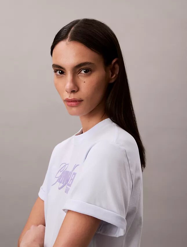 T-shirt ample avec logo en relief T-shirt ample avec logo en relief
