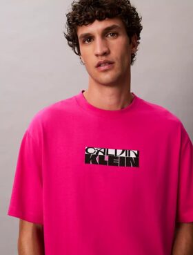 T-shirt ample avec logo graphique en blocs T-shirt ample avec logo graphique en blocs