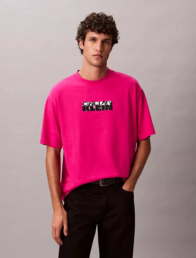 T-shirt ample avec logo graphique en blocs T-shirt ample avec logo graphique en blocs