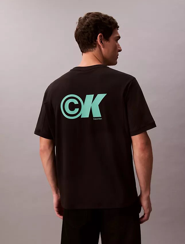 T-shirt ample en piqué rafraîchissant avec logo T-shirt ample en piqué rafraîchissant avec logo
