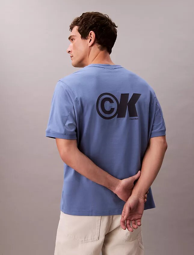 T-shirt ample en piqué rafraîchissant avec logo T-shirt ample en piqué rafraîchissant avec logo