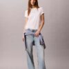 T-shirt classique avec logo Calvin Script T-shirt classique avec logo Calvin Script