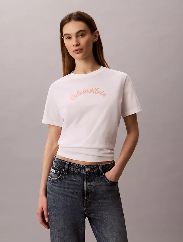 T-shirt classique avec logo en feutre T-shirt classique avec logo en feutre