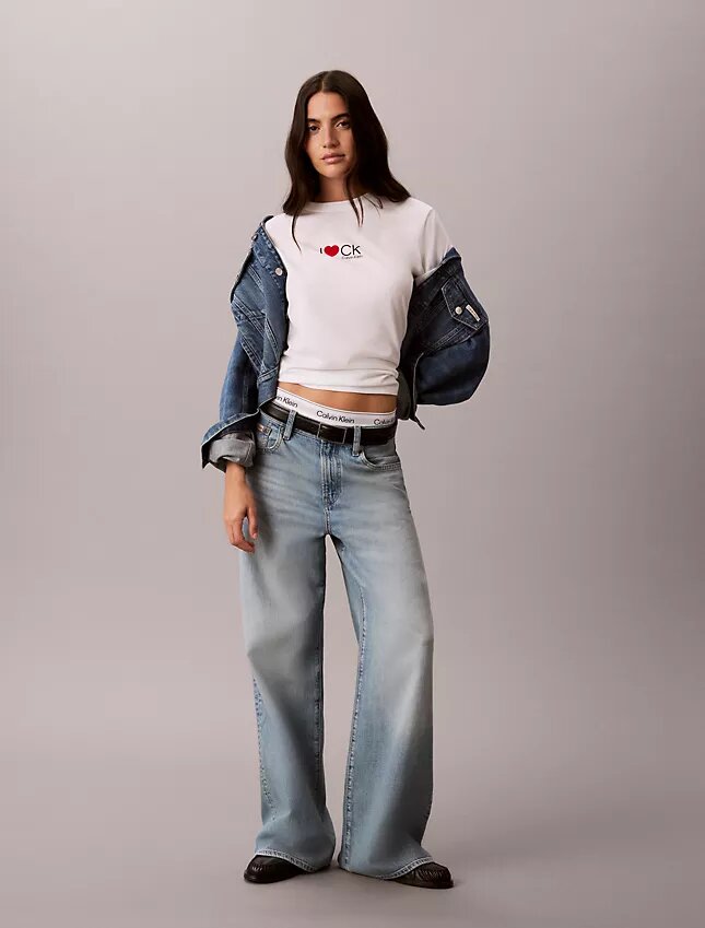 T-shirt classique avec logo en forme de cœur T-shirt classique avec logo en forme de cœur
