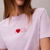 T-shirt classique avec logo en forme de cœur T-shirt classique avec logo en forme de cœur
