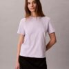 T-shirt classique avec logo en lettres cursives sur toute la surface T-shirt classique avec logo en lettres cursives sur toute la surface