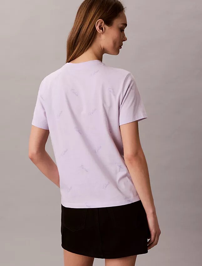 T-shirt classique avec logo en lettres cursives sur toute la surface T-shirt classique avec logo en lettres cursives sur toute la surface