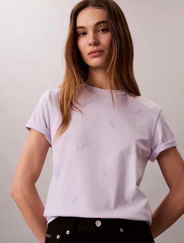 T-shirt classique avec logo en lettres cursives sur toute la surface T-shirt classique avec logo en lettres cursives sur toute la surface