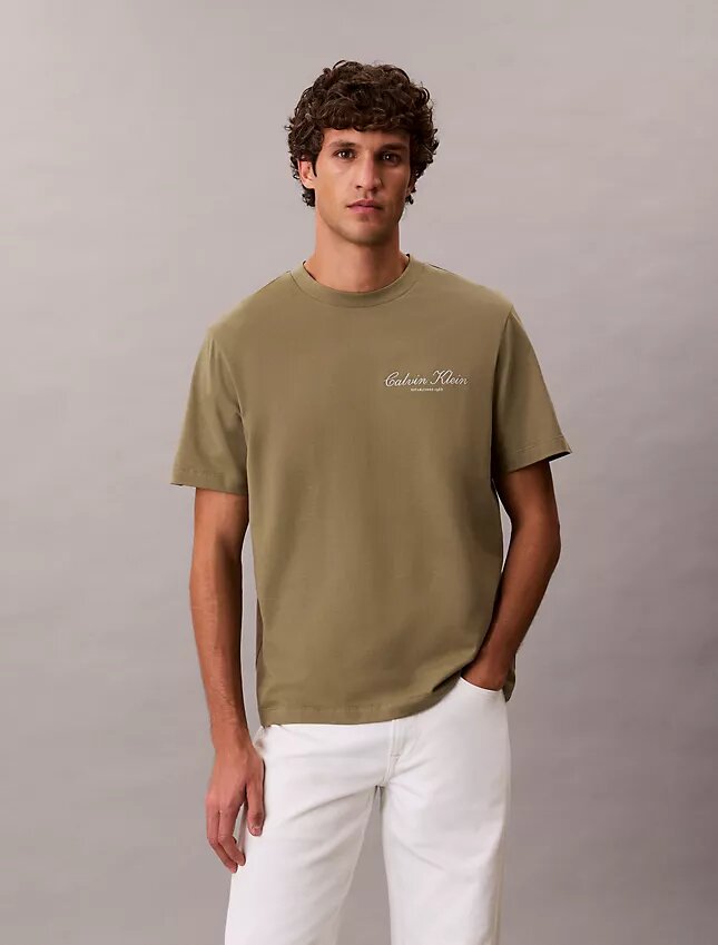 T-shirt classique avec logo en petits caractères T-shirt classique avec logo en petits caractères