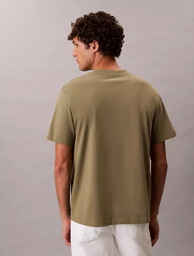 T-shirt classique avec logo en petits caractères T-shirt classique avec logo en petits caractères