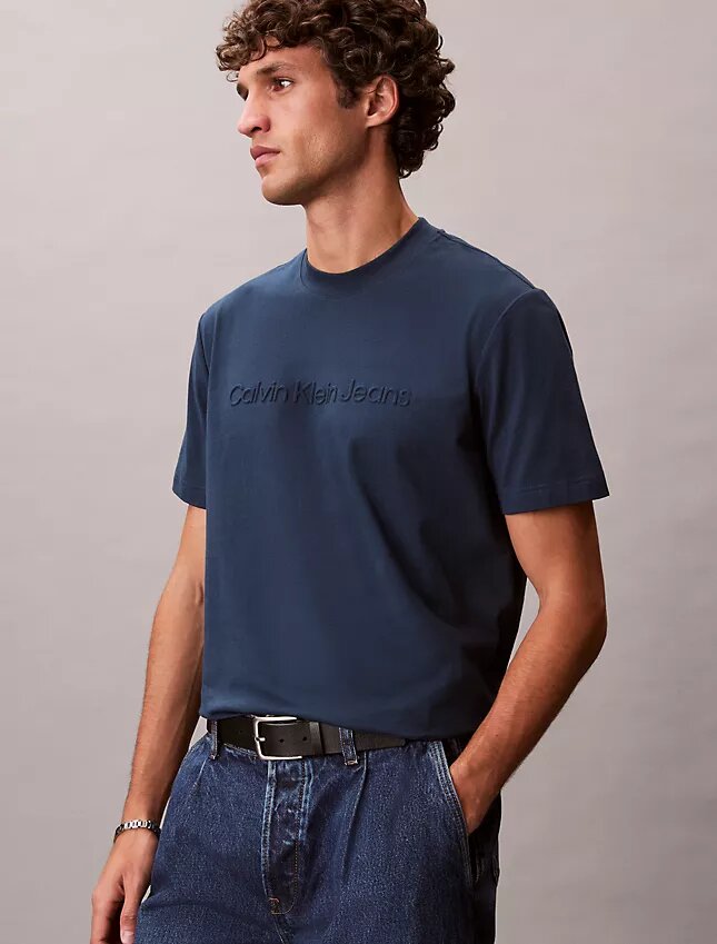 T-shirt classique avec logo en relief T-shirt classique avec logo en relief