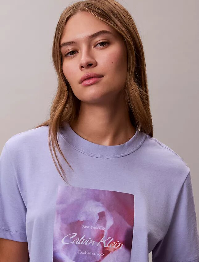 T-shirt classique avec logo floral T-shirt classique avec logo floral