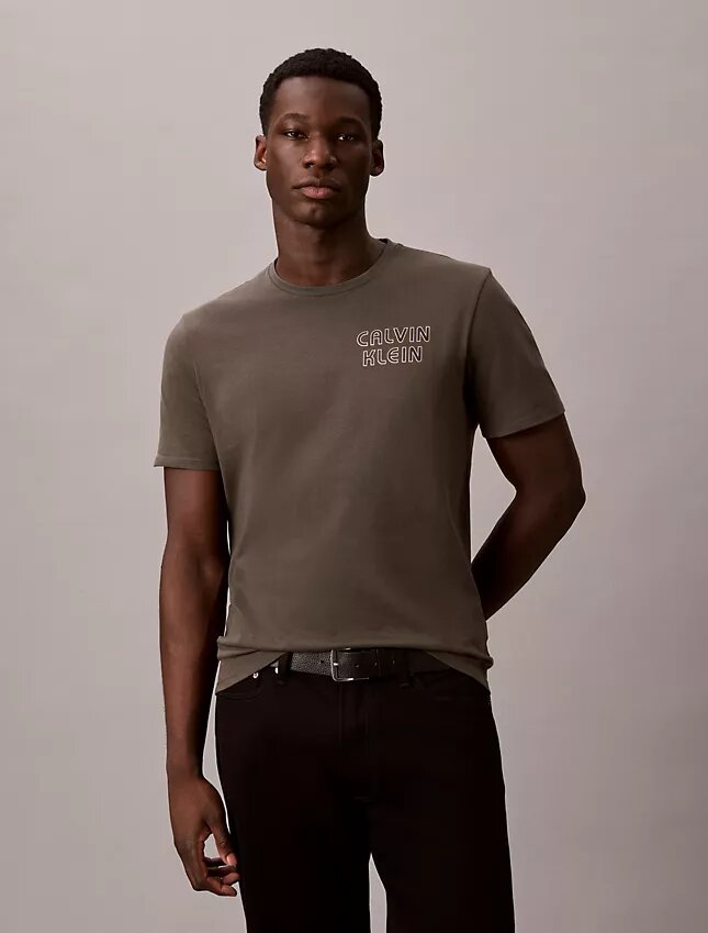T-shirt classique avec logo rétro T-shirt classique avec logo rétro