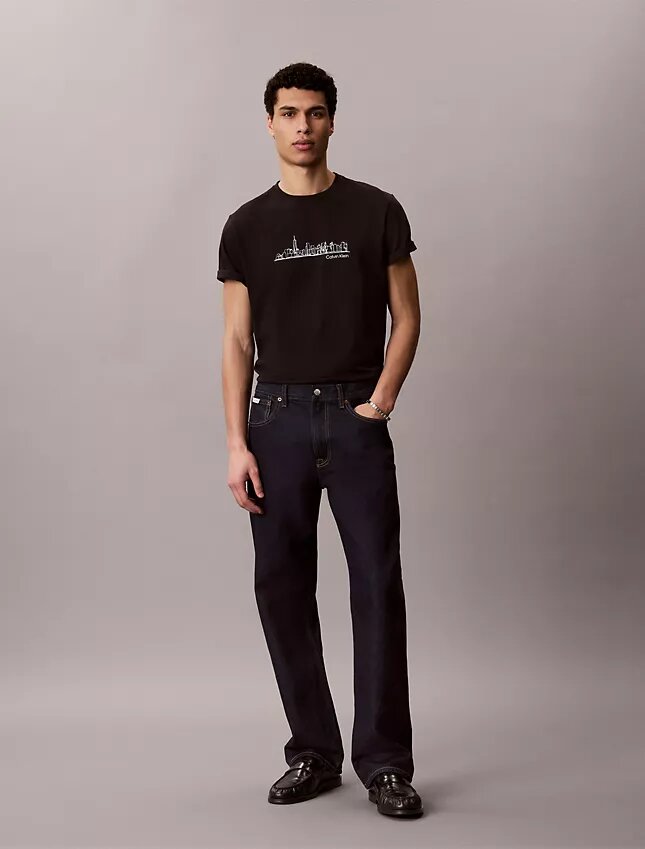 T-shirt classique avec motif de skyline urbain T-shirt classique avec motif de skyline urbain
