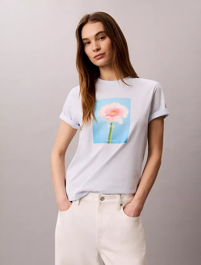 T-shirt classique avec motif marguerite T-shirt classique avec motif marguerite
