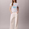 T-shirt classique avec motif marguerite T-shirt classique avec motif marguerite
