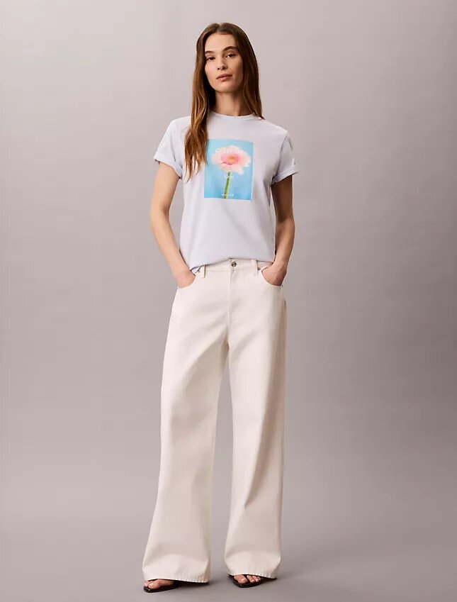 T-shirt classique avec motif marguerite T-shirt classique avec motif marguerite
