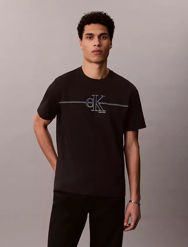 T-shirt classique avec motif Monogram Line T-shirt classique avec motif Monogram Line