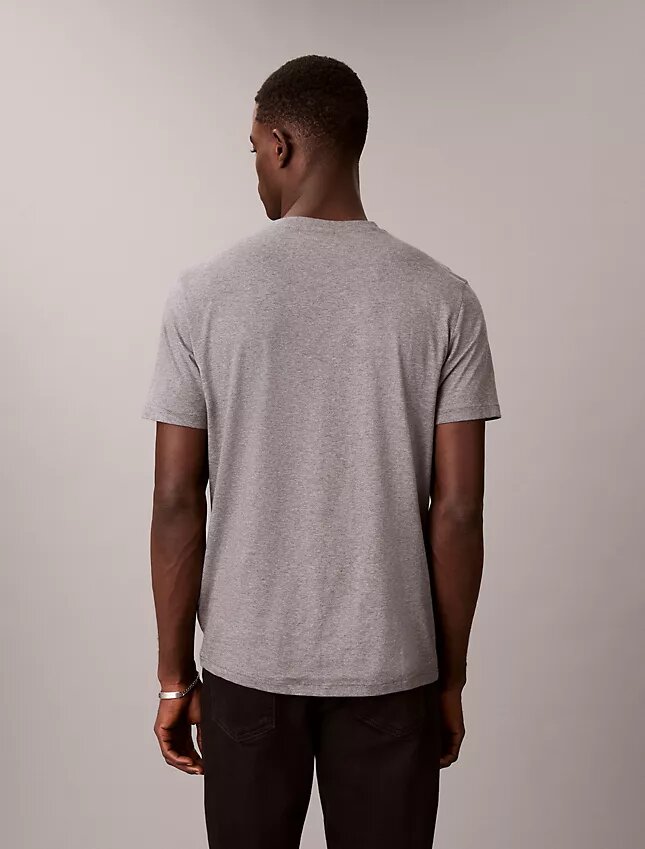 T-shirt classique à col en V Liquid Touch T-shirt classique à col en V Liquid Touch