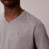 T-shirt classique à col en V Liquid Touch T-shirt classique à col en V Liquid Touch