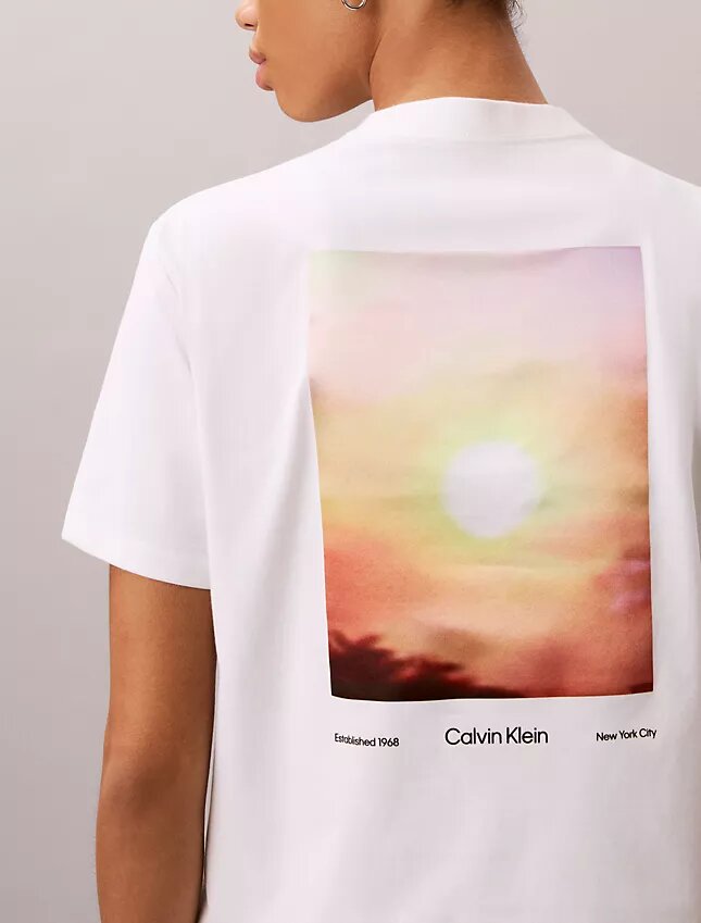 T-shirt classique en jersey rafraîchissant avec motif soleil T-shirt classique en jersey rafraîchissant avec motif soleil