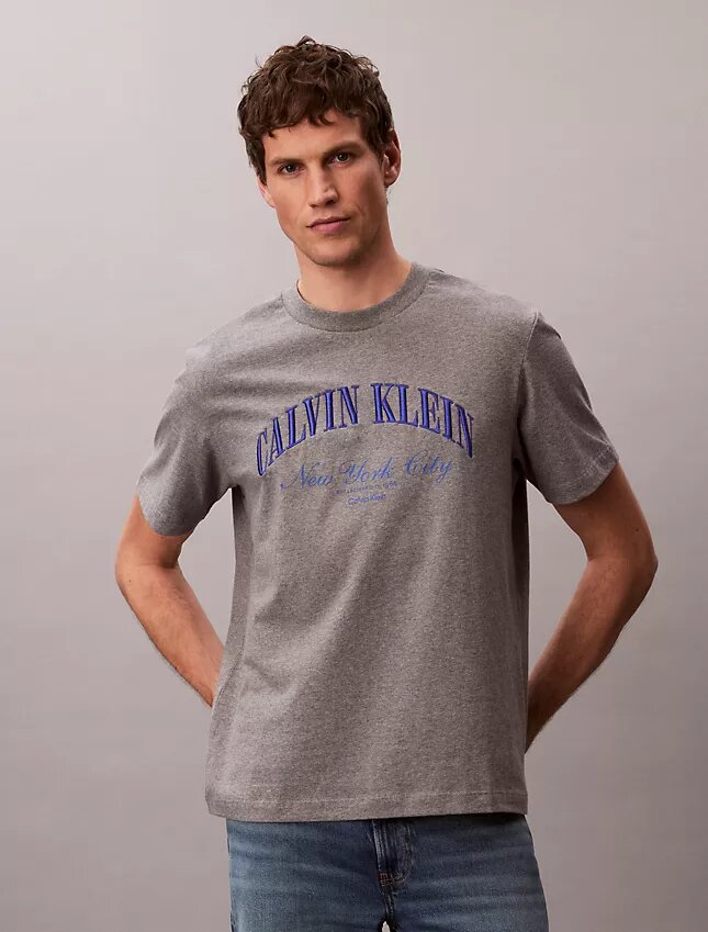 T-shirt classique Heritage en tissu éponge, coupe ample T-shirt classique Heritage en tissu éponge, coupe ample